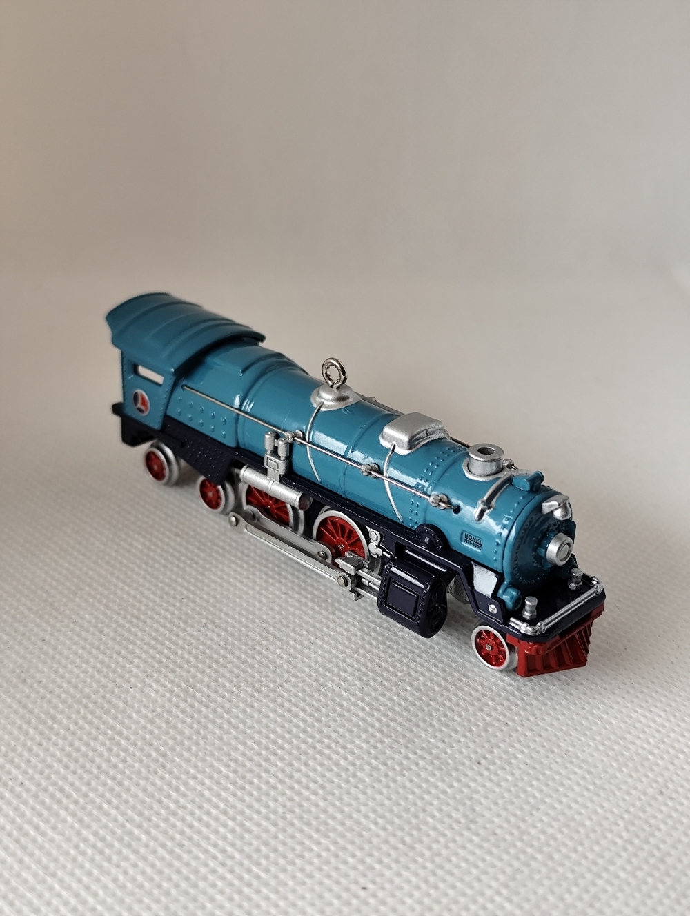 3/$25💙Hallmark Keepsake 2002 Blue Comet 400E Steam Locomotive Lionel Ornament